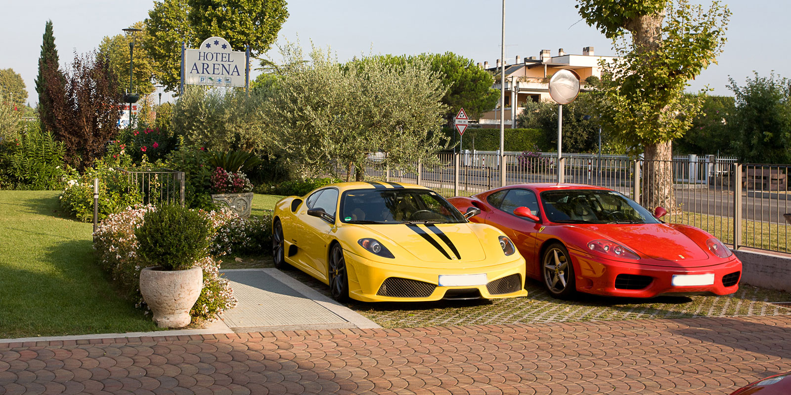 Parkplatz des Hotel Arena in Sirmione